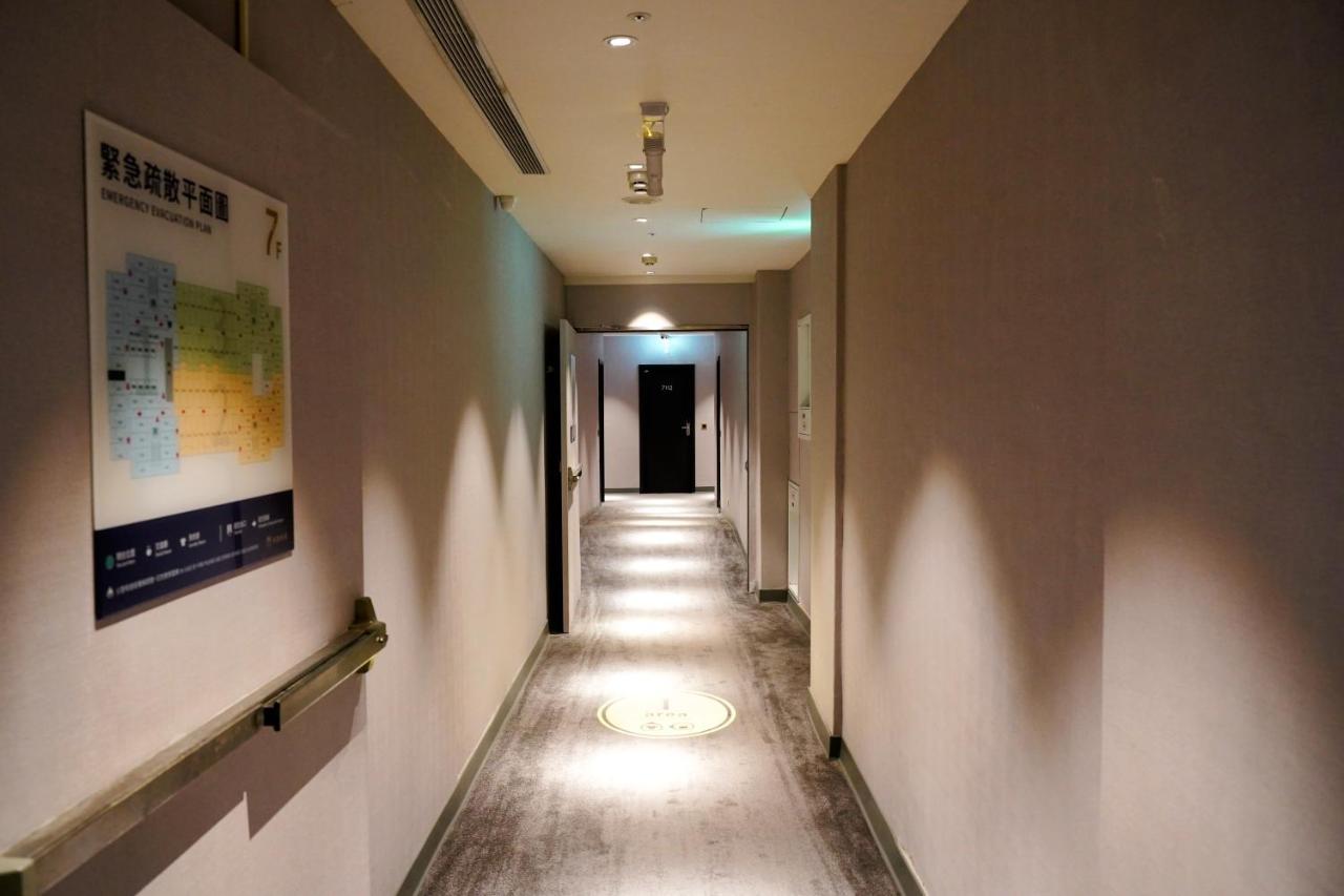 Meworld Hotel - Taipei Main Station Экстерьер фото