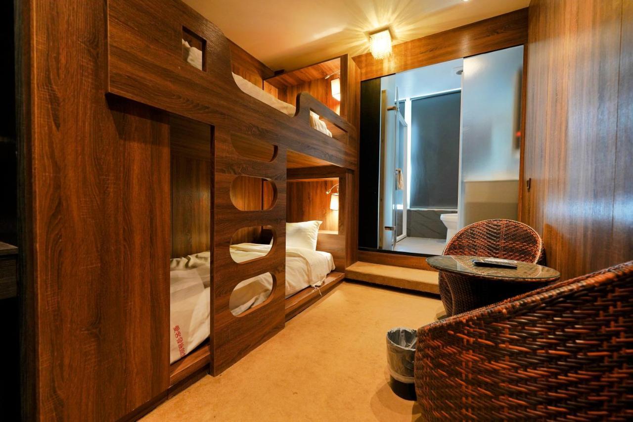 Meworld Hotel - Taipei Main Station Экстерьер фото